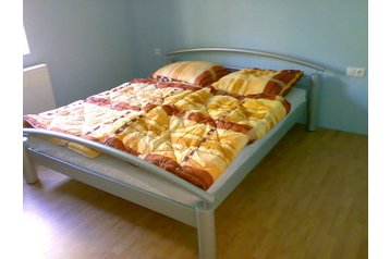 Slovacia Privát Santovka, Interiorul